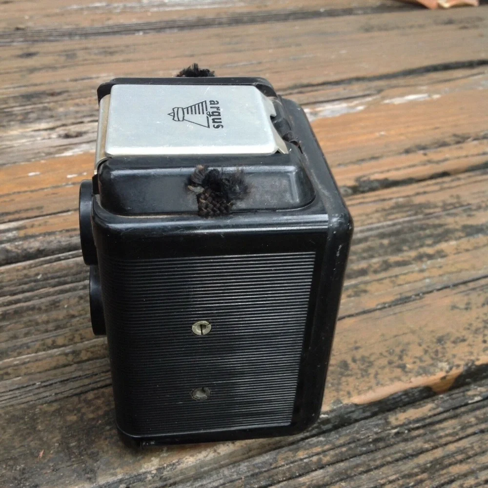Argus Seventy Five Camera Black Bakelite Aluminum Photography Photos Vintage 50s